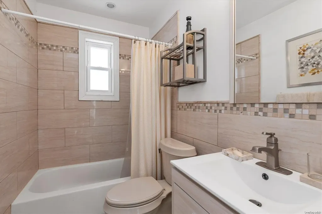 423 E Harrison Street Long Beach NY 11561