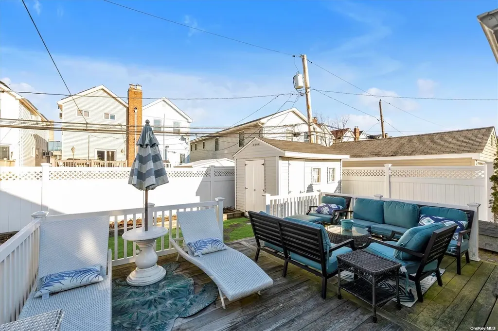 423 E Harrison Street Long Beach NY 11561