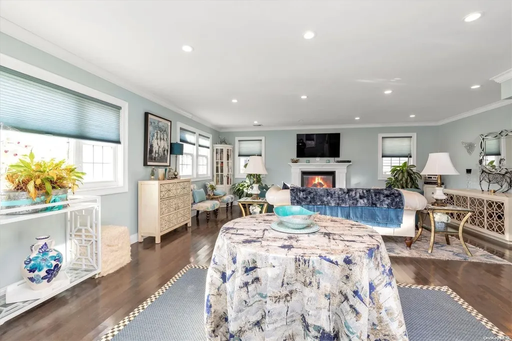 423 E Harrison Street Long Beach NY 11561