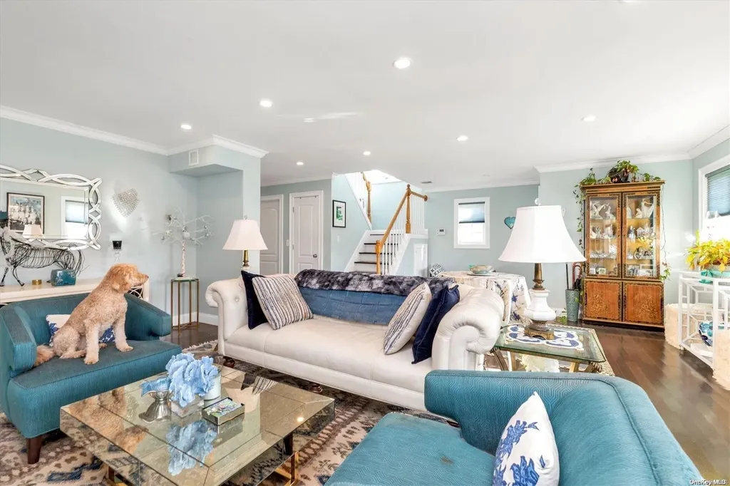 423 E Harrison Street Long Beach NY 11561