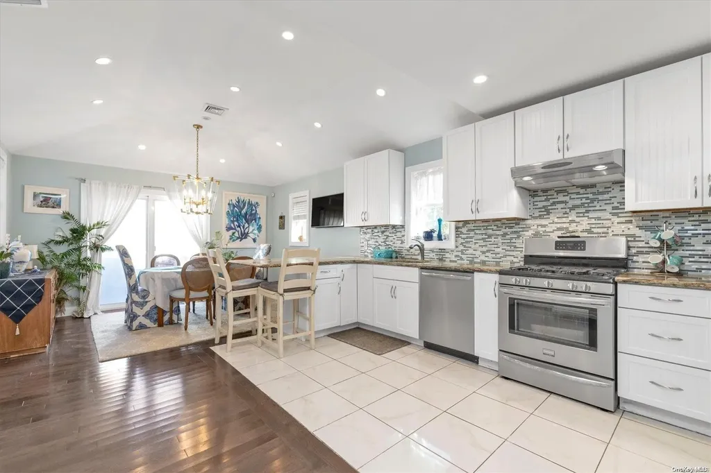 423 E Harrison Street Long Beach NY 11561