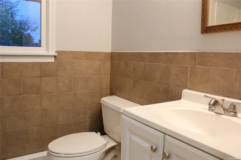 2408 Bennett Avenue North Bellmore NY 11710
