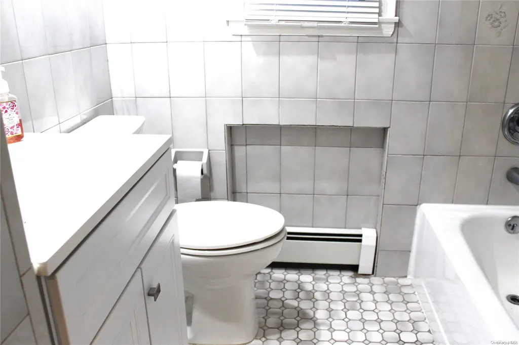 2408 Bennett Avenue North Bellmore NY 11710