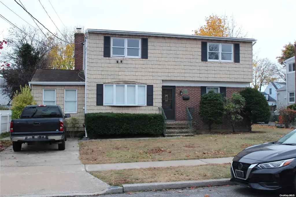 2408 Bennett Avenue North Bellmore NY 11710