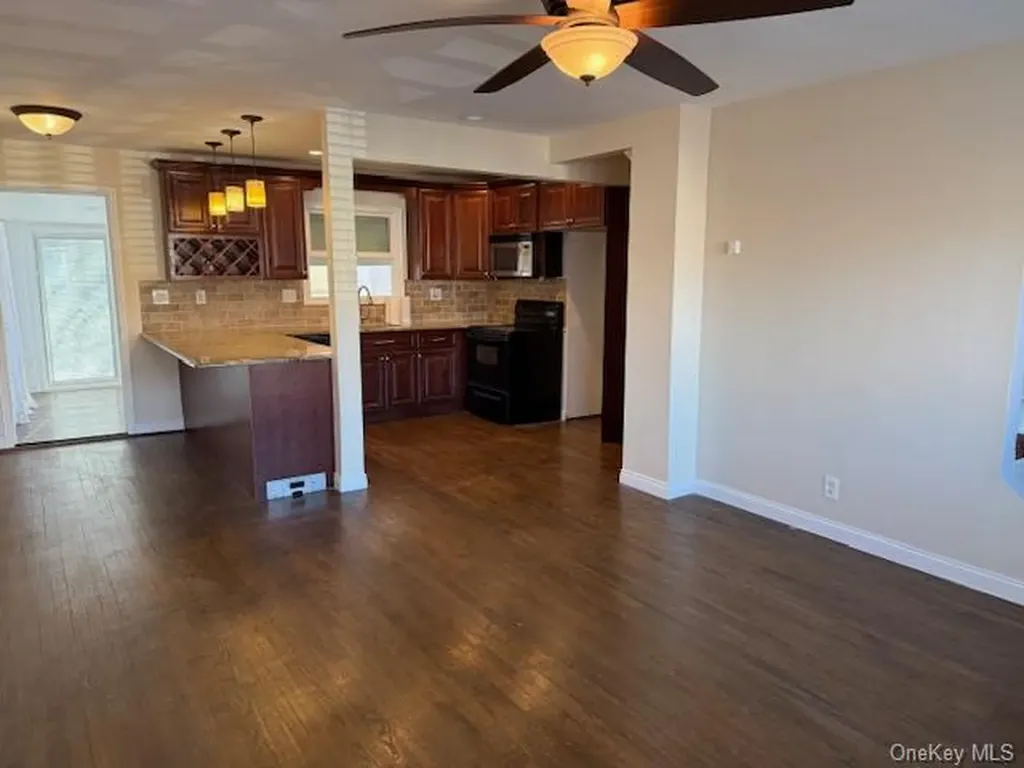 2408 Bennett Avenue North Bellmore NY 11710