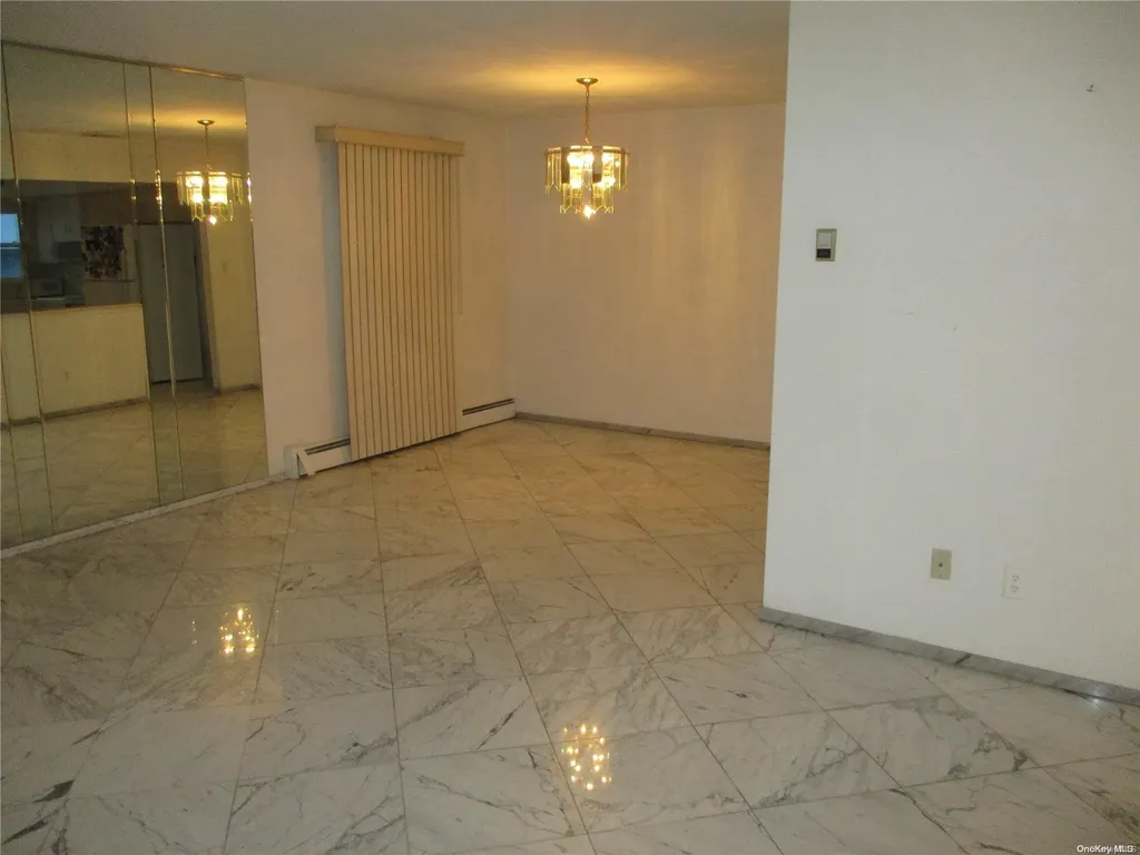 306 Hamilton Avenue Hewlett NY 11557