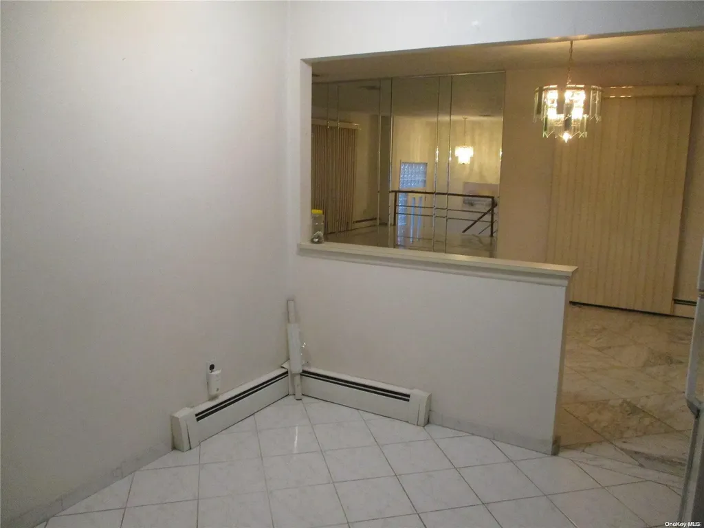 306 Hamilton Avenue Hewlett NY 11557