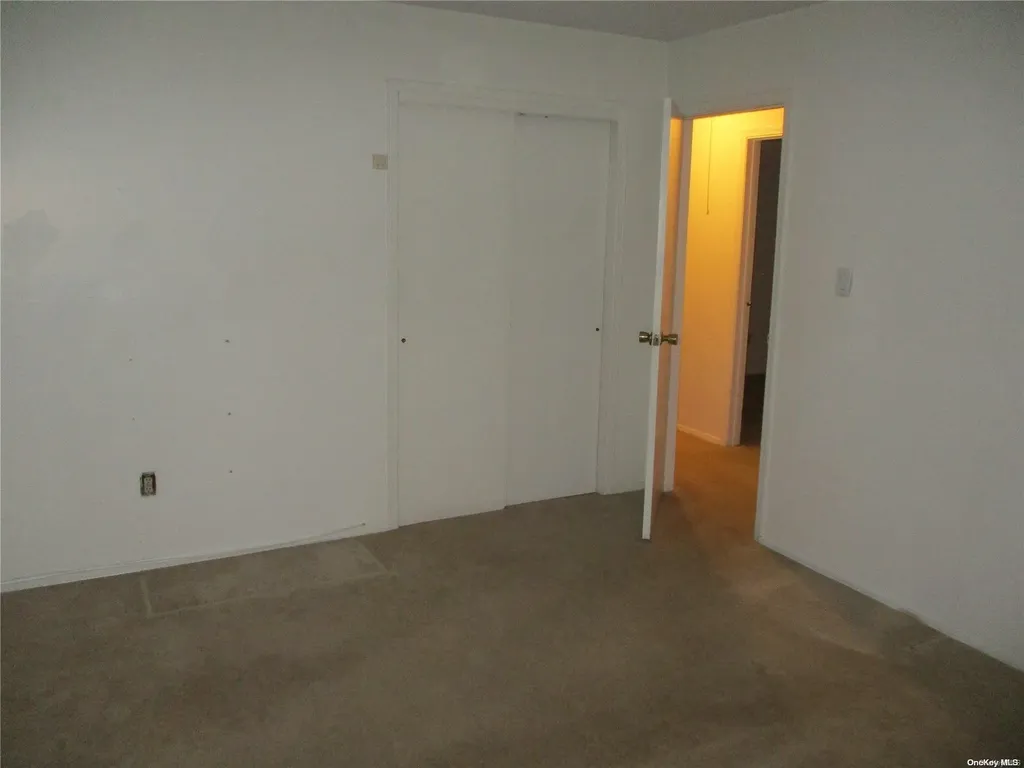 306 Hamilton Avenue Hewlett NY 11557