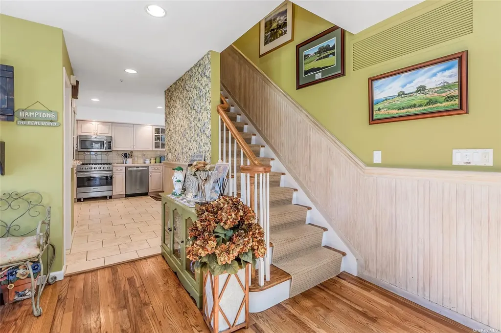 3 Pine Grove Court Westhampton NY 11977