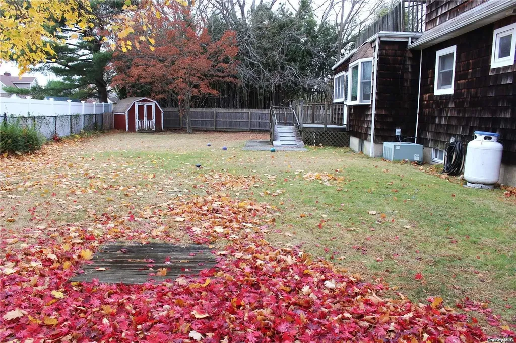 7 Alice Road West Islip NY 11795