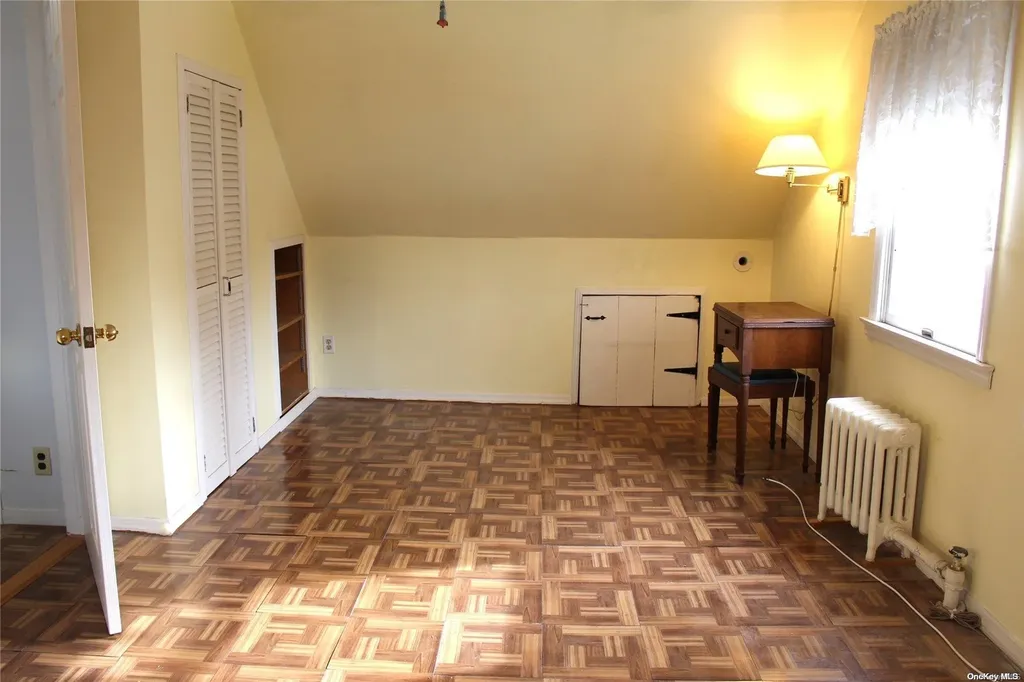 7 Alice Road West Islip NY 11795