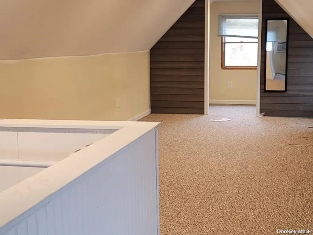 20 Oakview Avenue Oceanside NY 11572