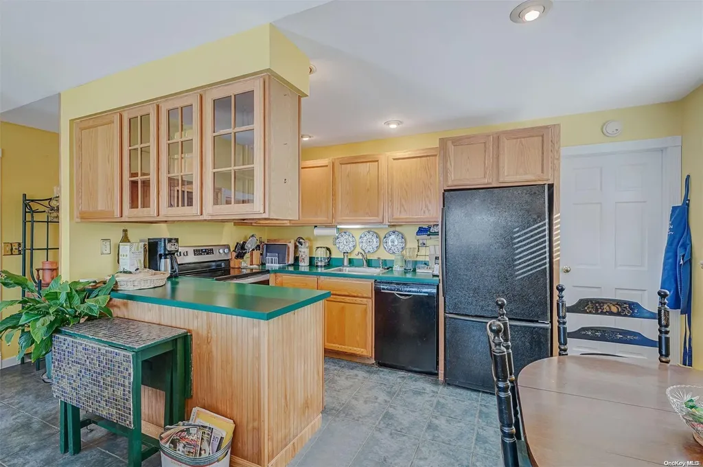 20 Lakeview Trail Ridge NY 11961