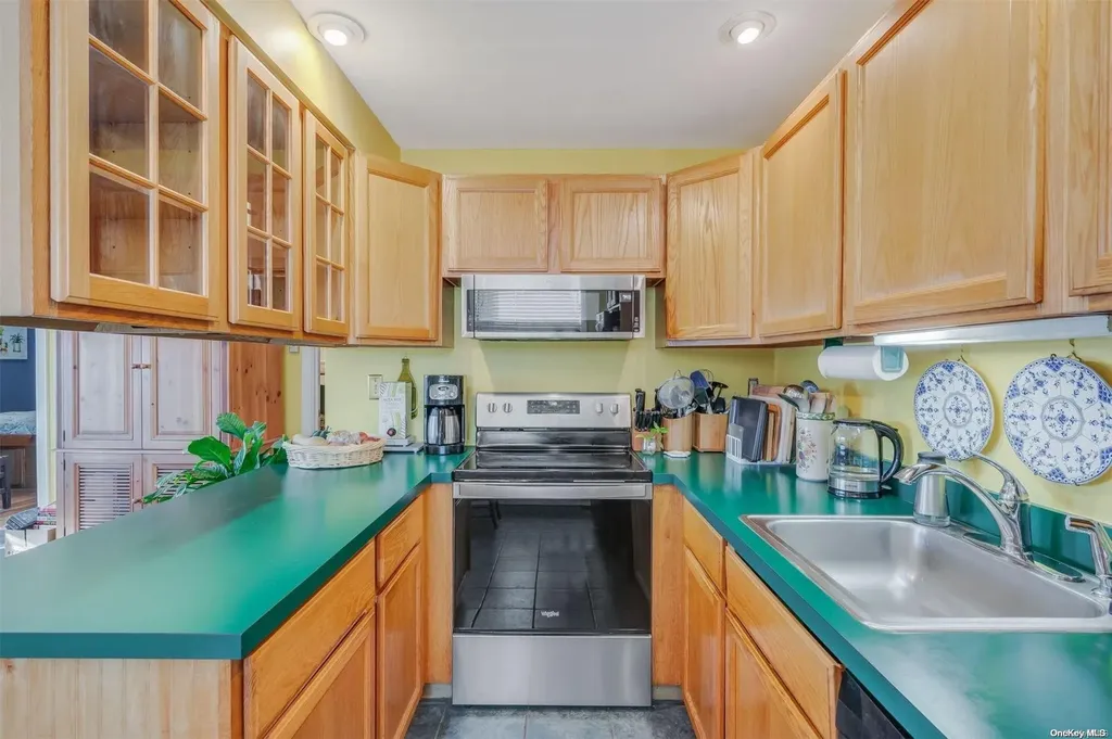 20 Lakeview Trail Ridge NY 11961