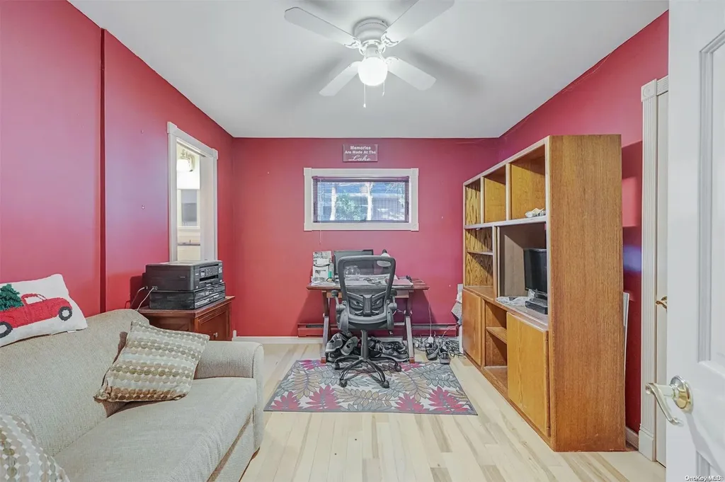 20 Lakeview Trail Ridge NY 11961