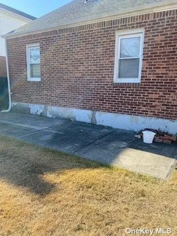 8127 247th Street Bellerose NY 11426