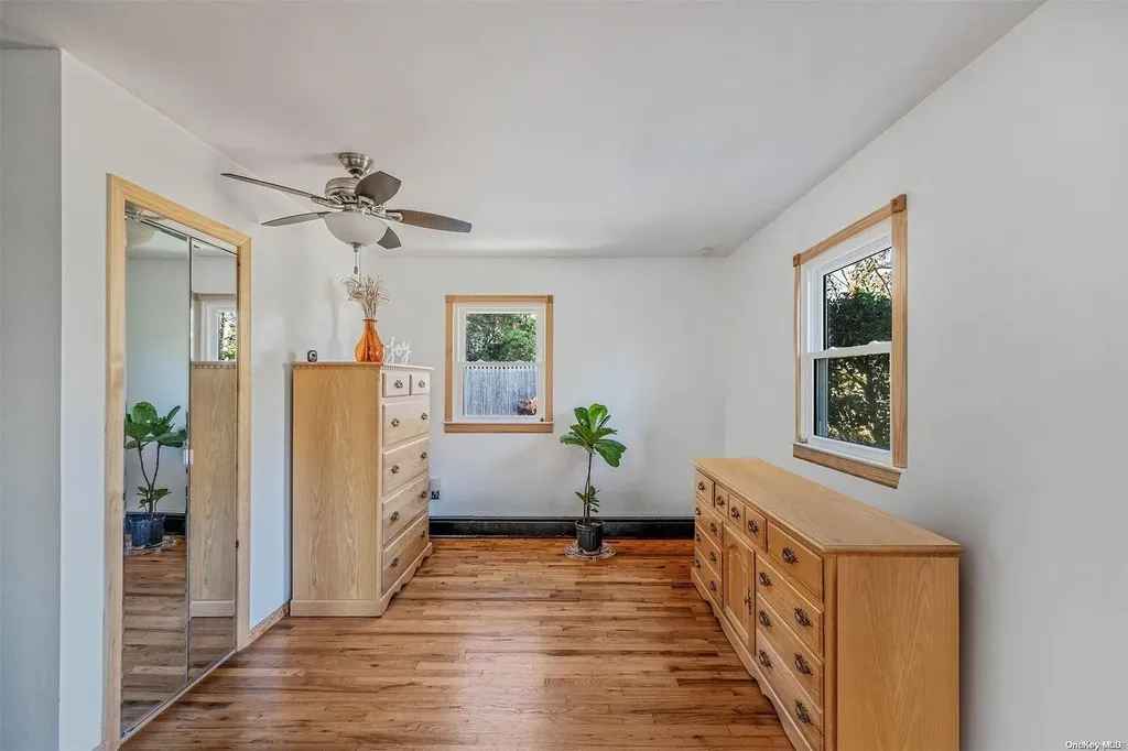 23 Hallock Lane Rocky Point NY 11778