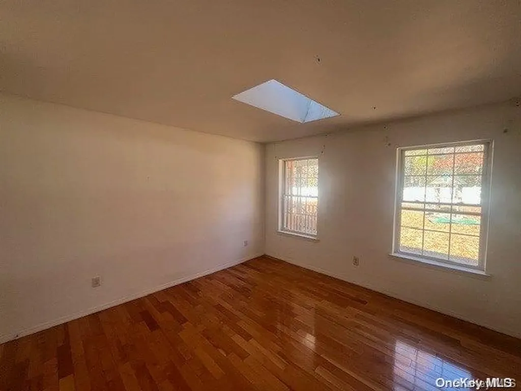 17 Gaetano Lane Coram NY 11727