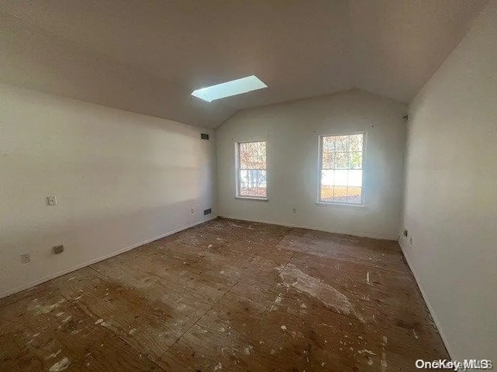 17 Gaetano Lane Coram NY 11727