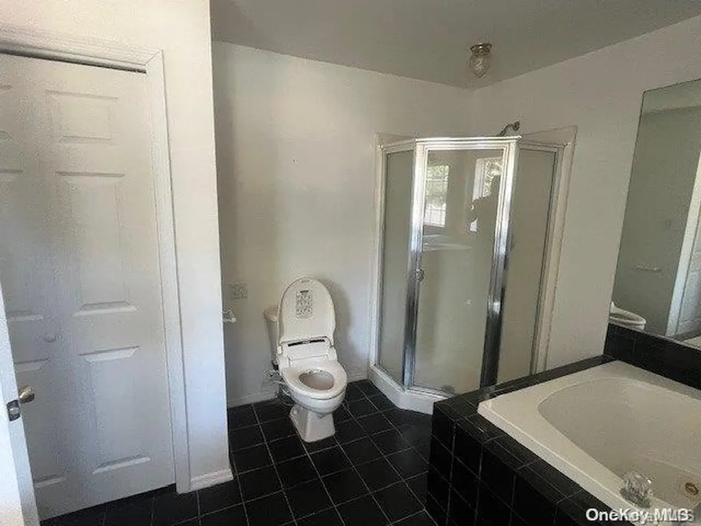 17 Gaetano Lane Coram NY 11727