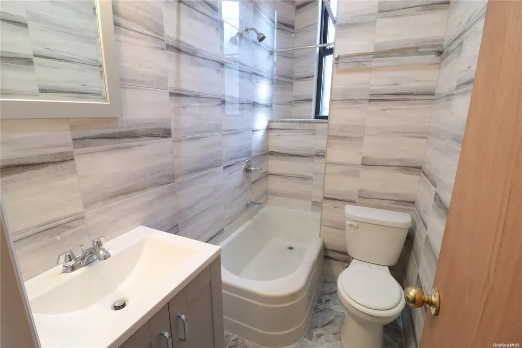 677 Grandview Avenue Ridgewood NY 11385