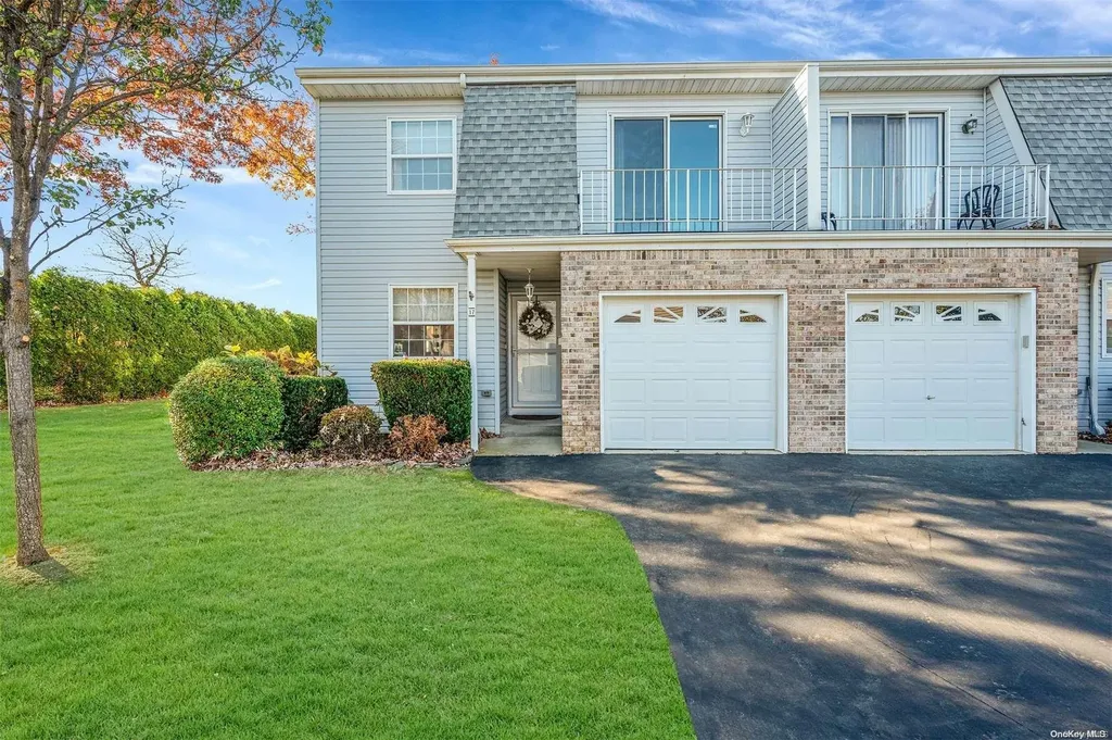 336 Commack Road Deer Park NY 11729
