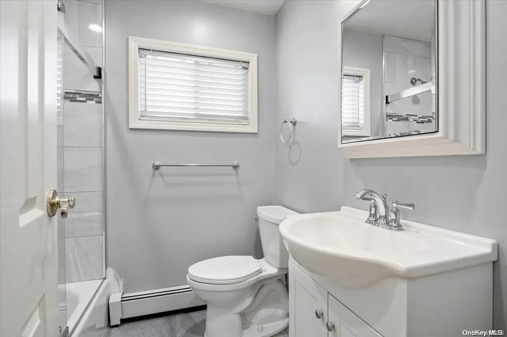 59 Cheshire Road Bethpage NY 11714