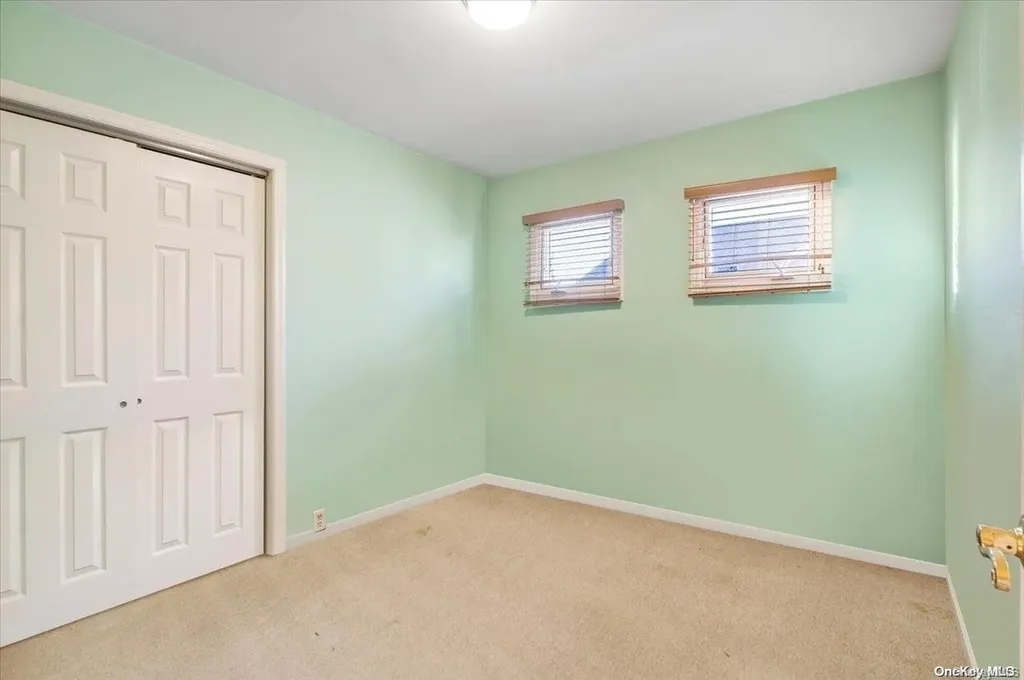 59 Cheshire Road Bethpage NY 11714