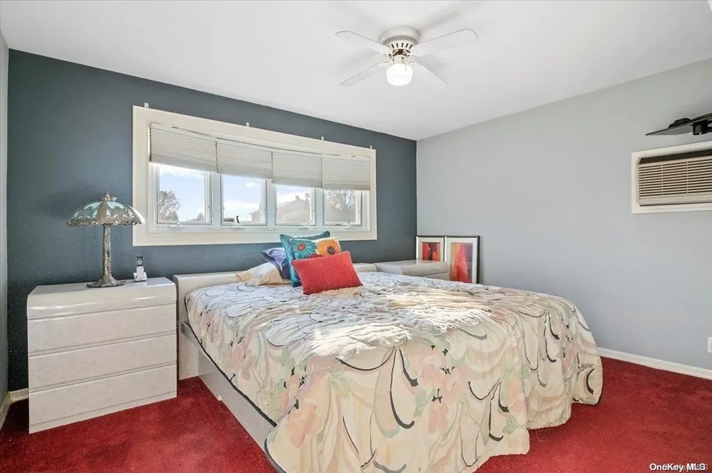 59 Cheshire Road Bethpage NY 11714