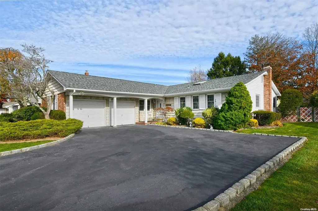 1961 Jackson Avenue West Islip NY 11795