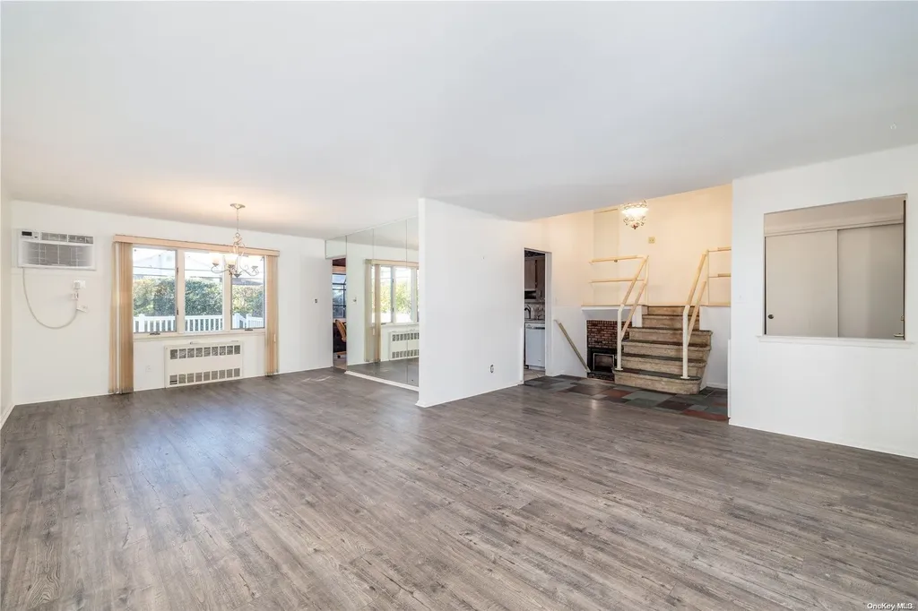 1141 Crestline Place Seaford NY 11783