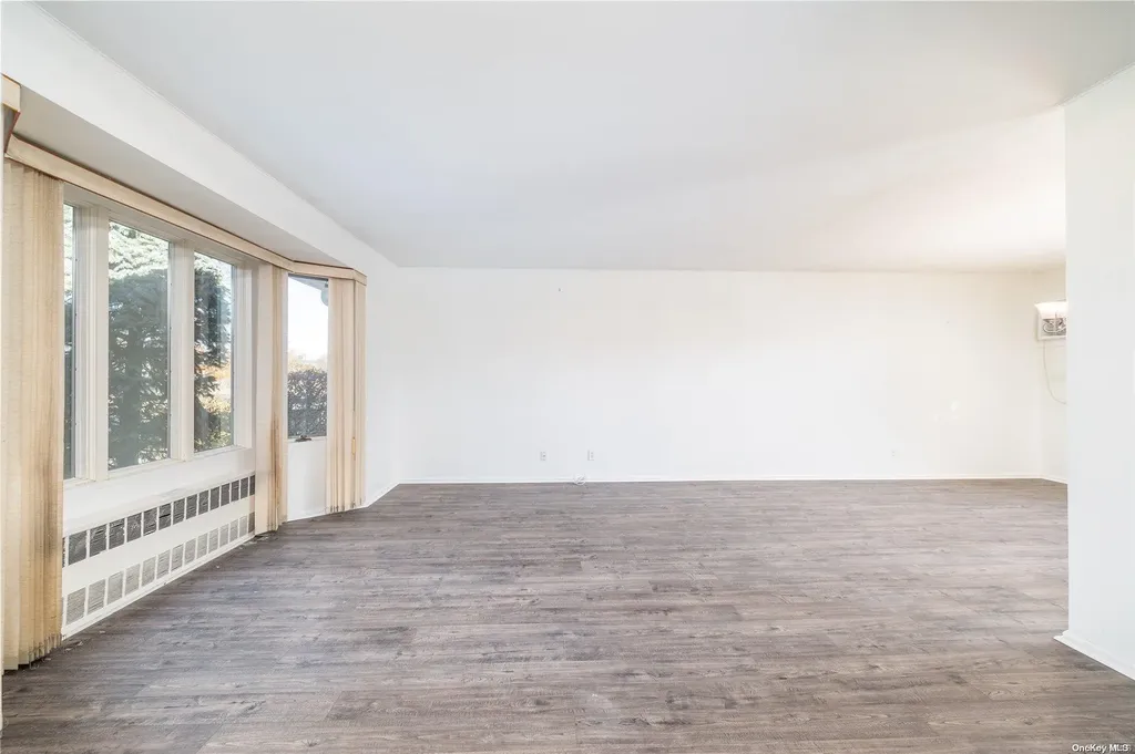 1141 Crestline Place Seaford NY 11783
