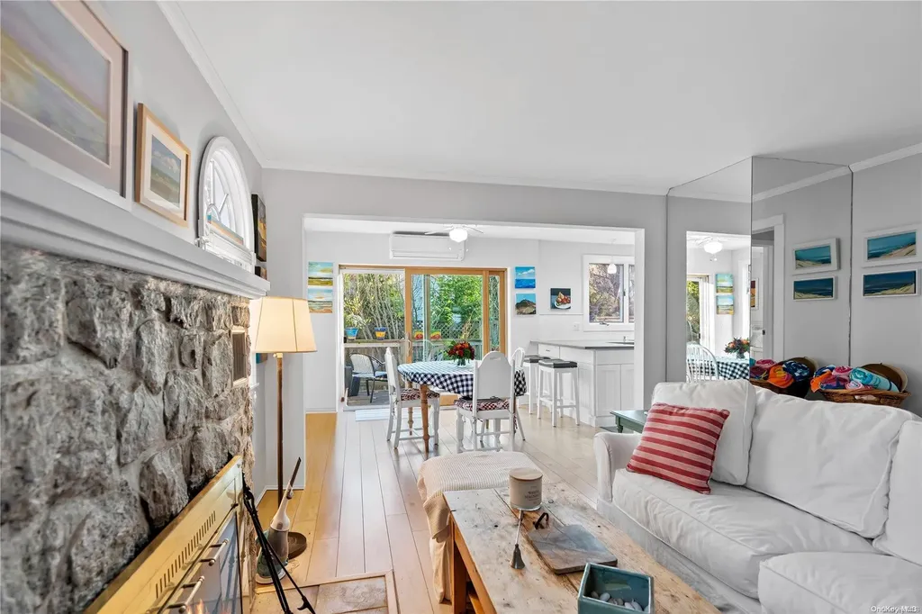 6 Neptune Road Rocky Point NY 11778