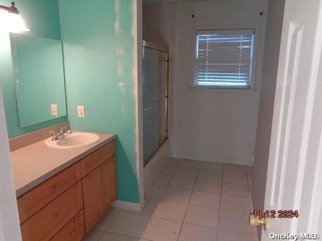 242 Lawrence Road Kings Park NY 11754