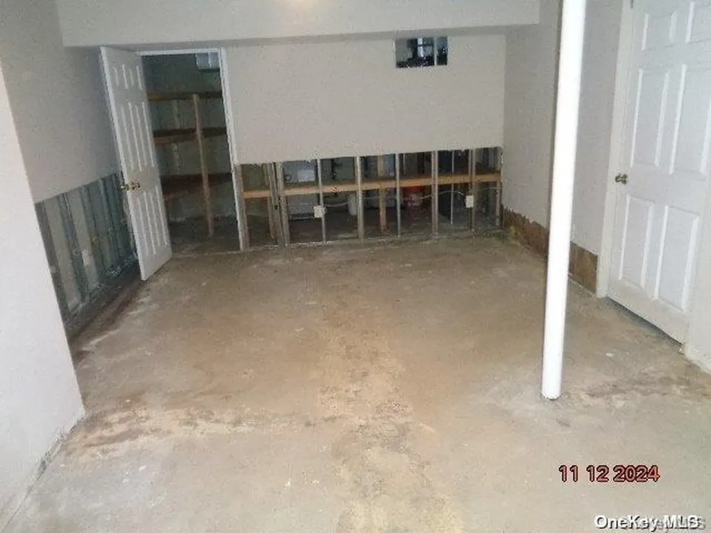 242 Lawrence Road Kings Park NY 11754