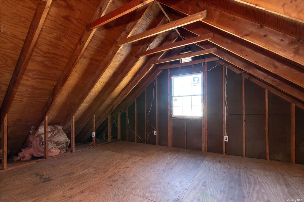 7 Highview Lane Ridge NY 11961