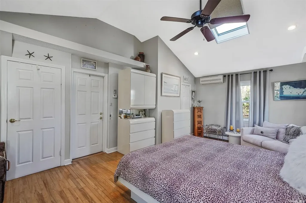 10 Marchant Drive Saint James NY 11780