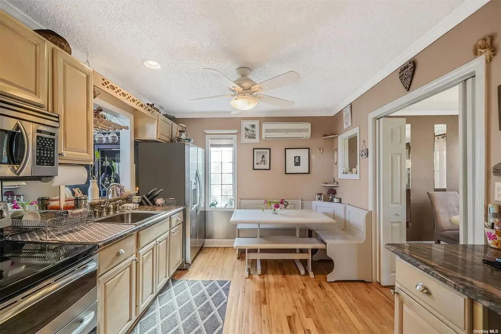 10 Marchant Drive Saint James NY 11780