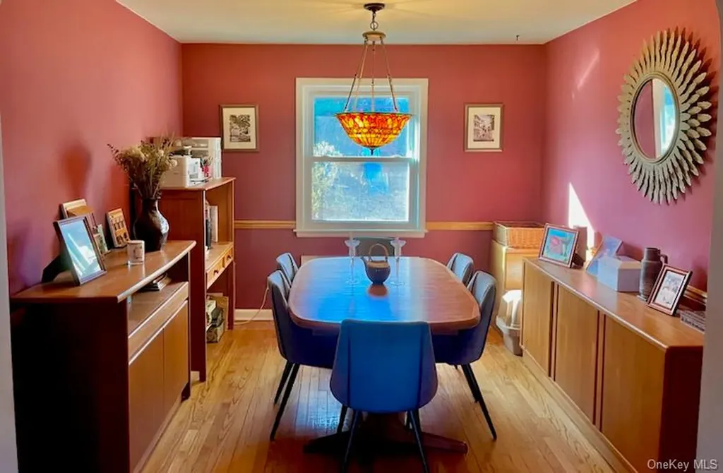 85 Kenneth Avenue Huntington NY 11743