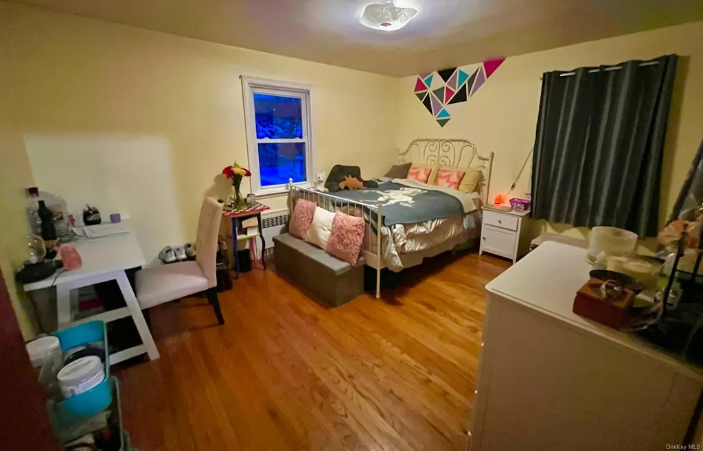 85 Kenneth Avenue Huntington NY 11743