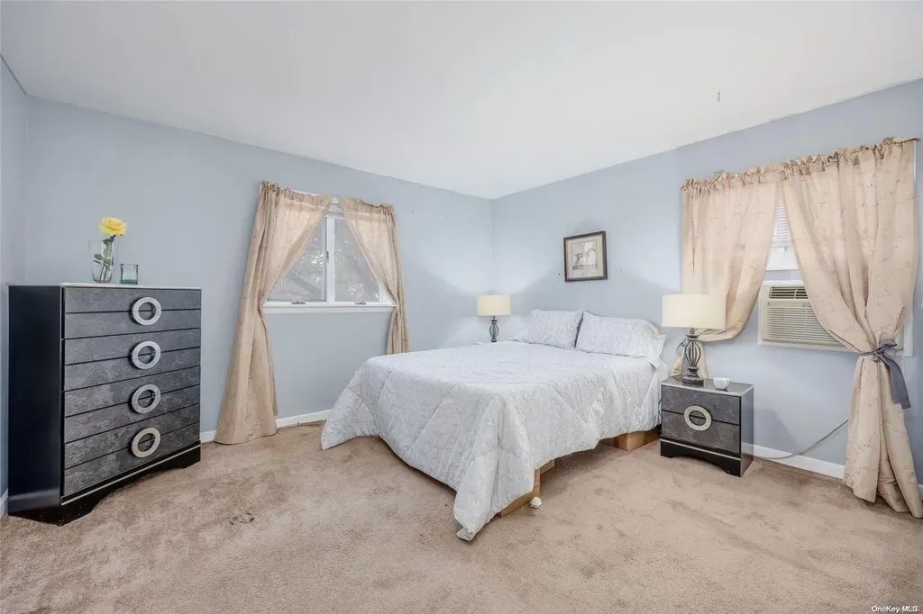 77 Weidner Avenue Oceanside NY 11572