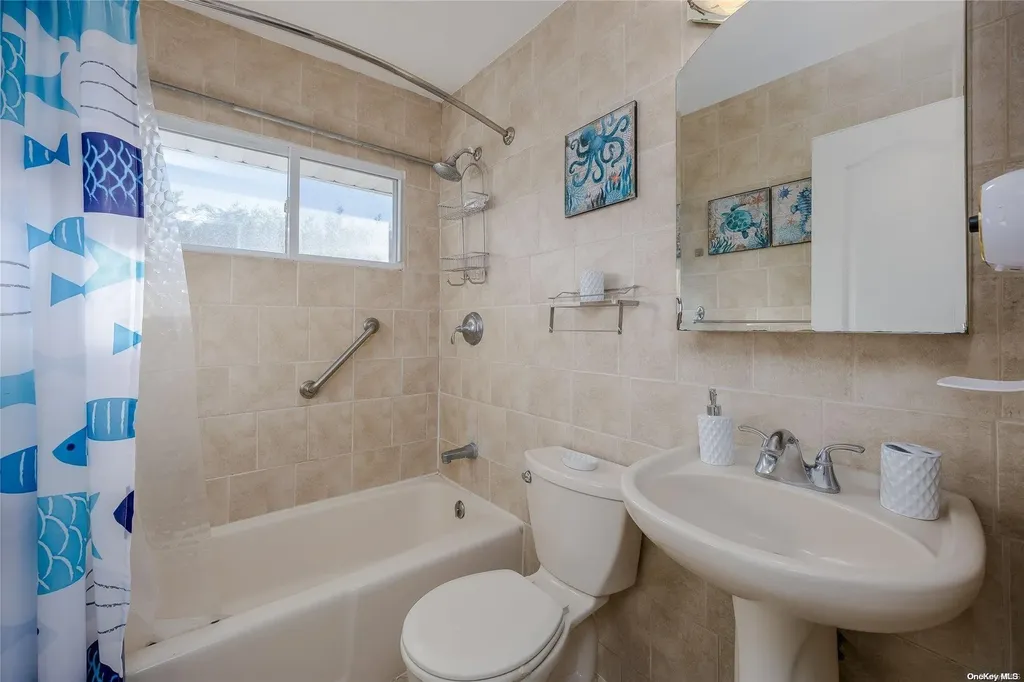 77 Weidner Avenue Oceanside NY 11572