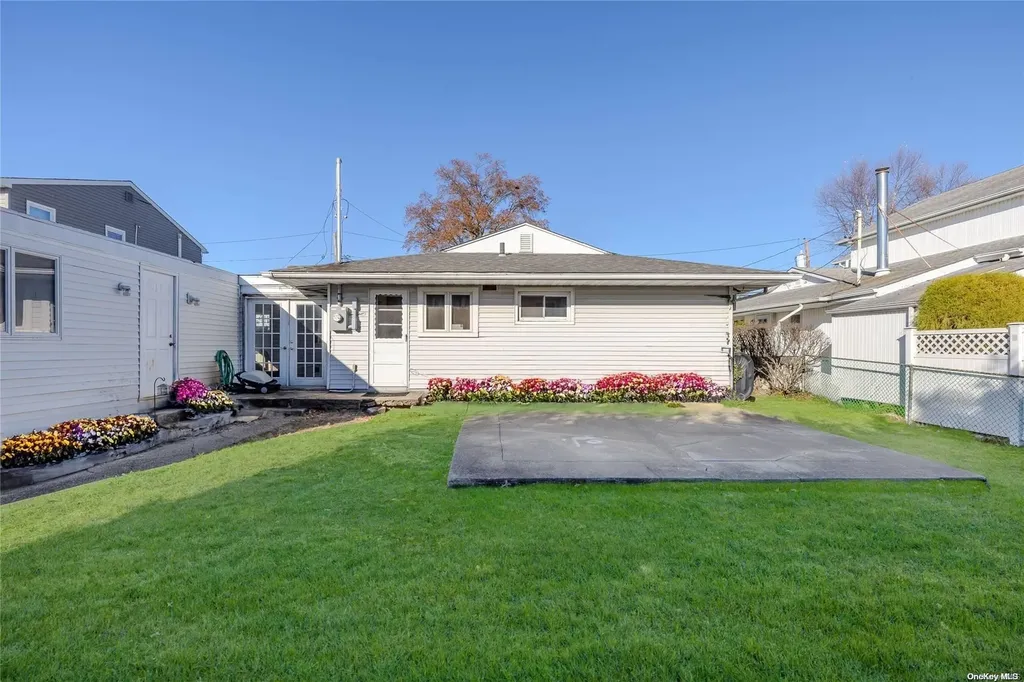 77 Weidner Avenue Oceanside NY 11572