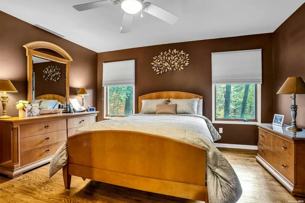 45 Roundabout Road Smithtown NY 11787