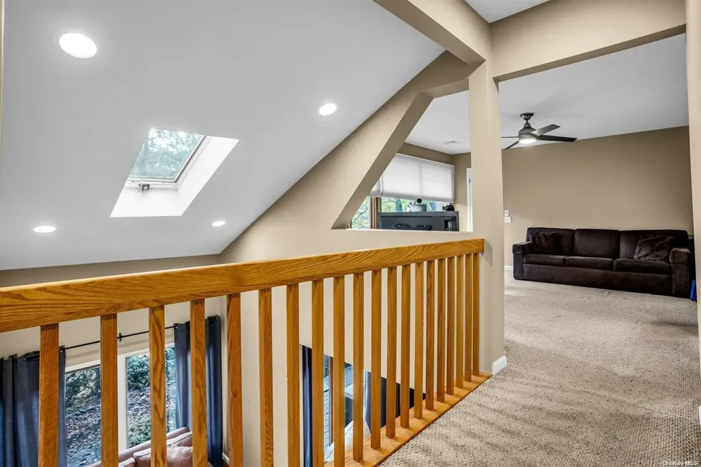45 Roundabout Road Smithtown NY 11787