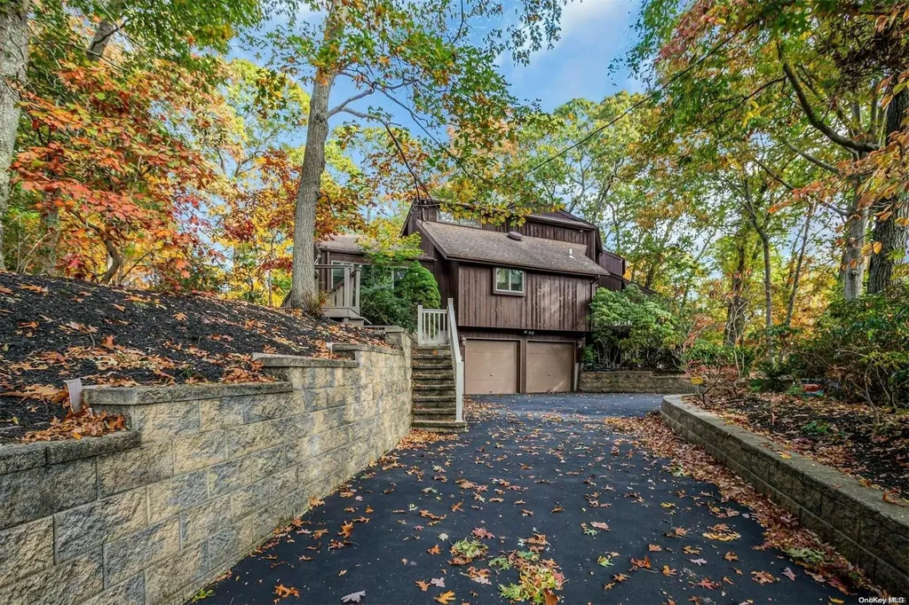 45 Roundabout Road Smithtown NY 11787