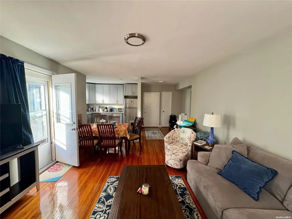 248 E Broadway Long Beach NY 11561