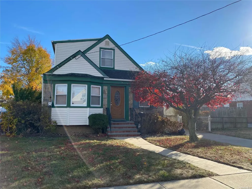 138 Brown Avenue Hempstead NY 11550