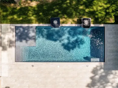 21 Westwood Road Wainscott NY 11975
