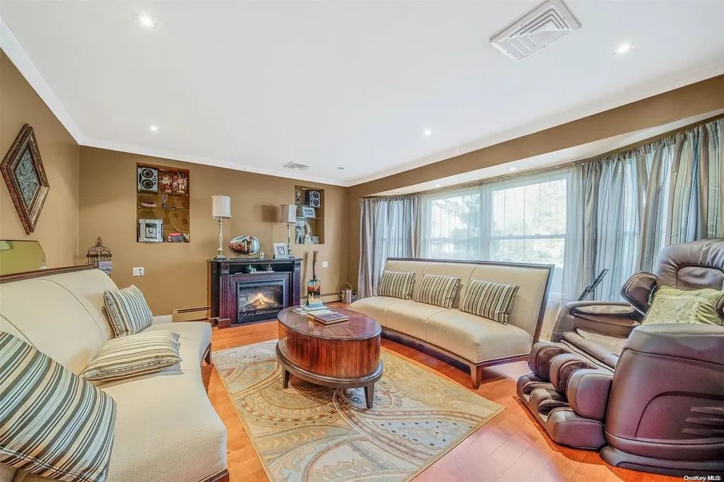 54 W Denis Lane Coram NY 11727